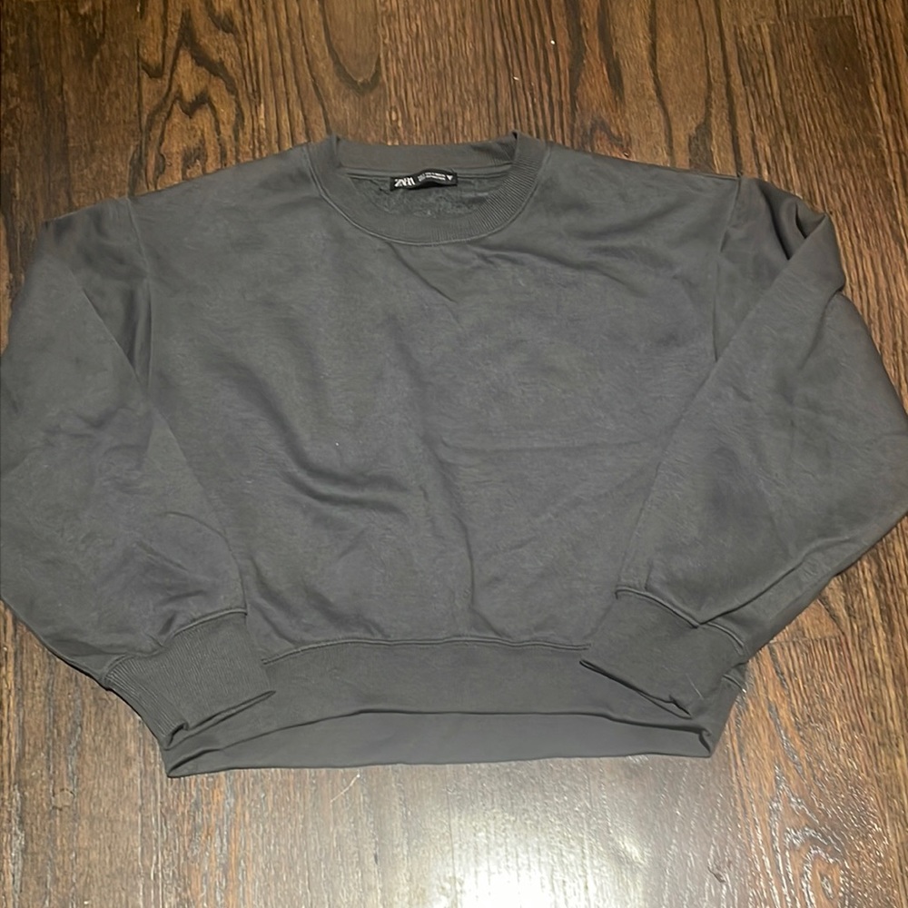 Zara sweatshirt size S
